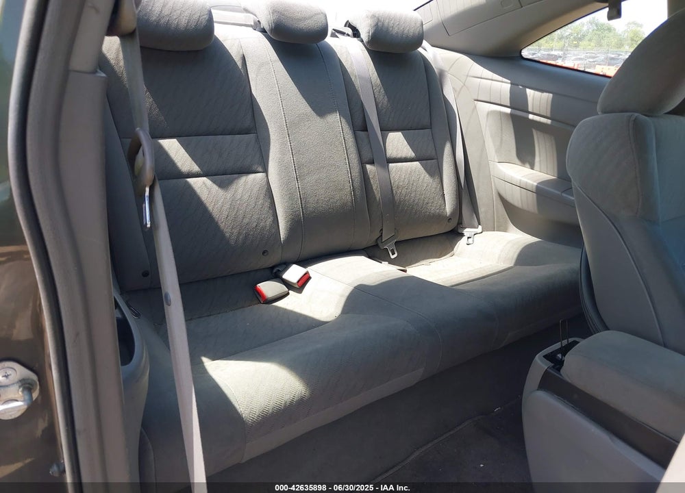 2010 HONDA CIVIC VIN: 2HGFG1B66AH538584