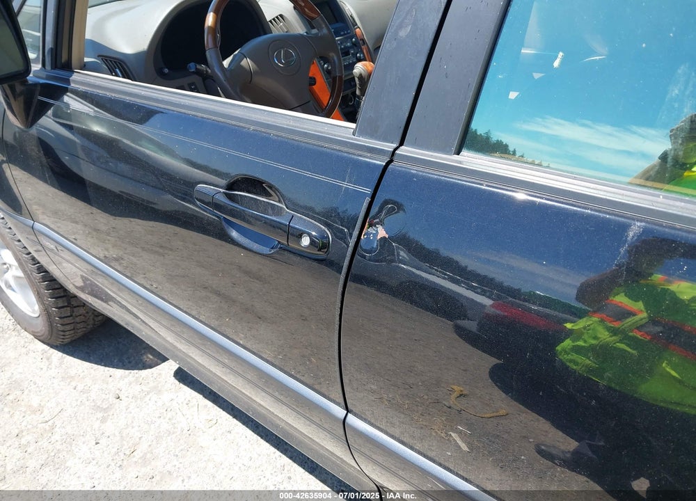 2001 LEXUS RX 300 VIN: JTJHF10U710215075