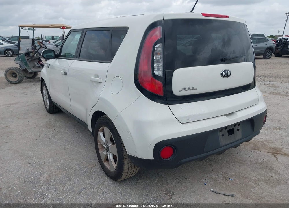 2018 KIA SOUL VIN: KNDJN2A27J7610570