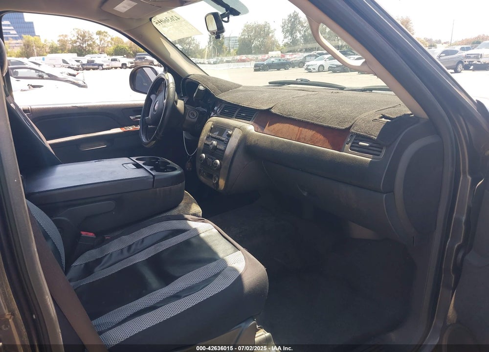 2010 GMC YUKON SLE VIN: 1GKMCAE37AR239001