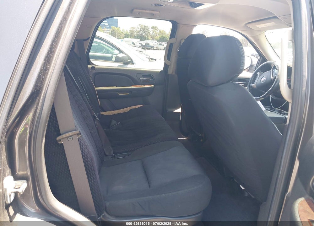 2010 GMC YUKON SLE VIN: 1GKMCAE37AR239001