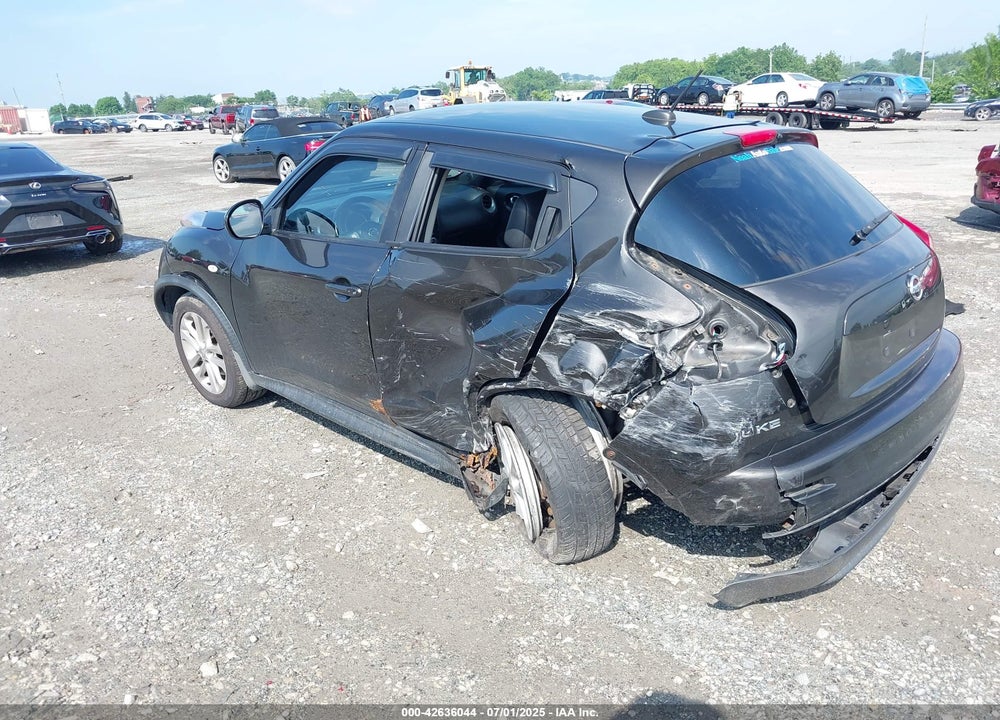 2011 NISSAN JUKE VIN: JN8AF5MV8BT023845