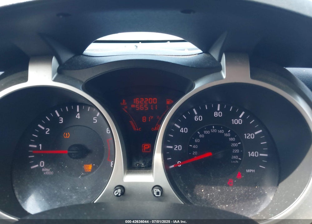 2011 NISSAN JUKE VIN: JN8AF5MV8BT023845