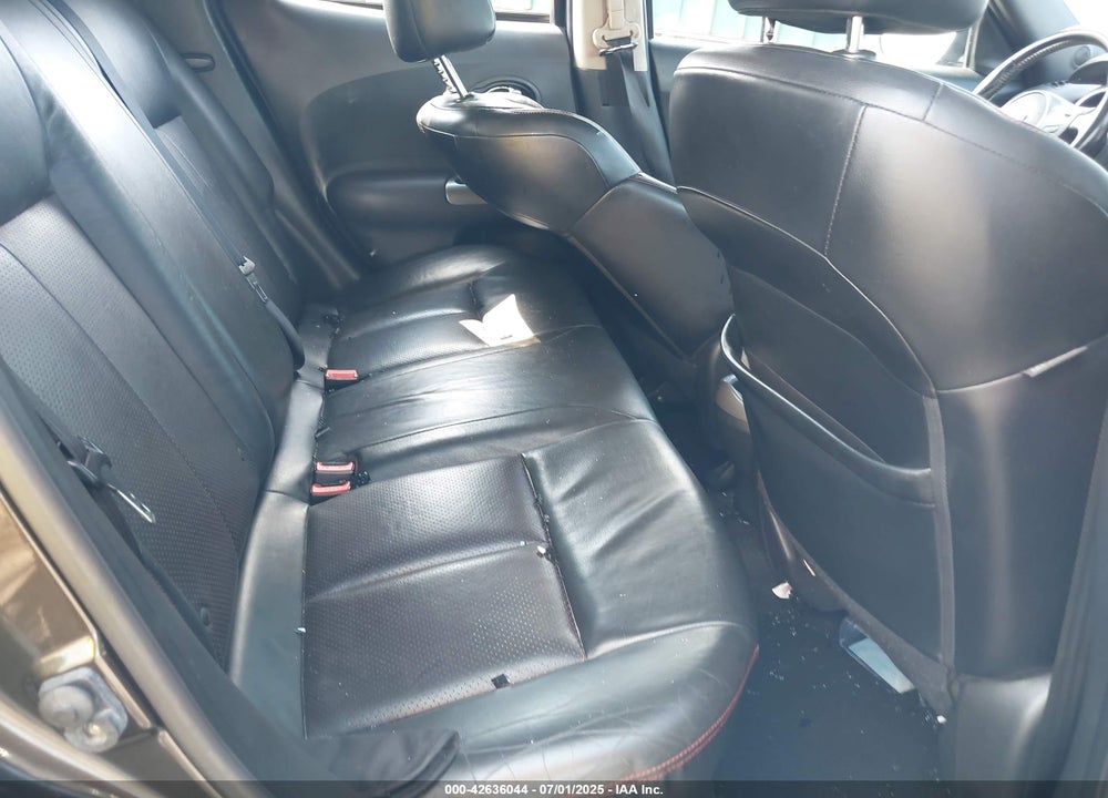 2011 NISSAN JUKE VIN: JN8AF5MV8BT023845