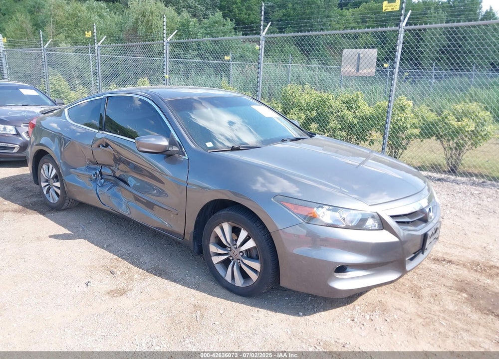 2012 HONDA ACCORD VIN: 1HGCS1B37CA014031