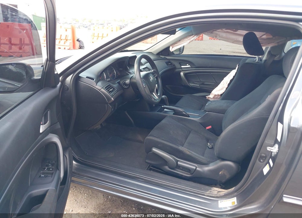 2012 HONDA ACCORD VIN: 1HGCS1B37CA014031