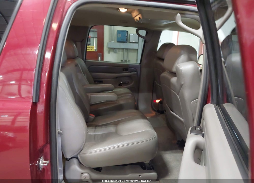 2005 GMC YUKON XL 1500 DENALI VIN: 1GKFK66U35J262408