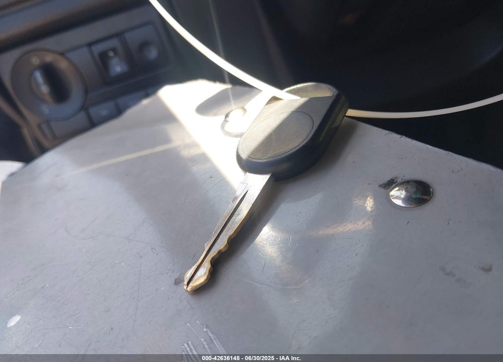 2010 FORD FUSION VIN: 3FAHP0KC9AR173352