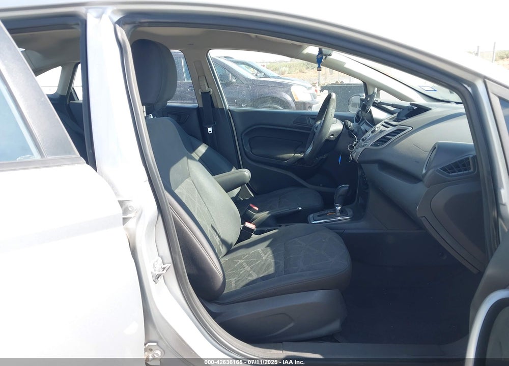 2013 FORD FIESTA VIN: 3FADP4BJ7DM185327
