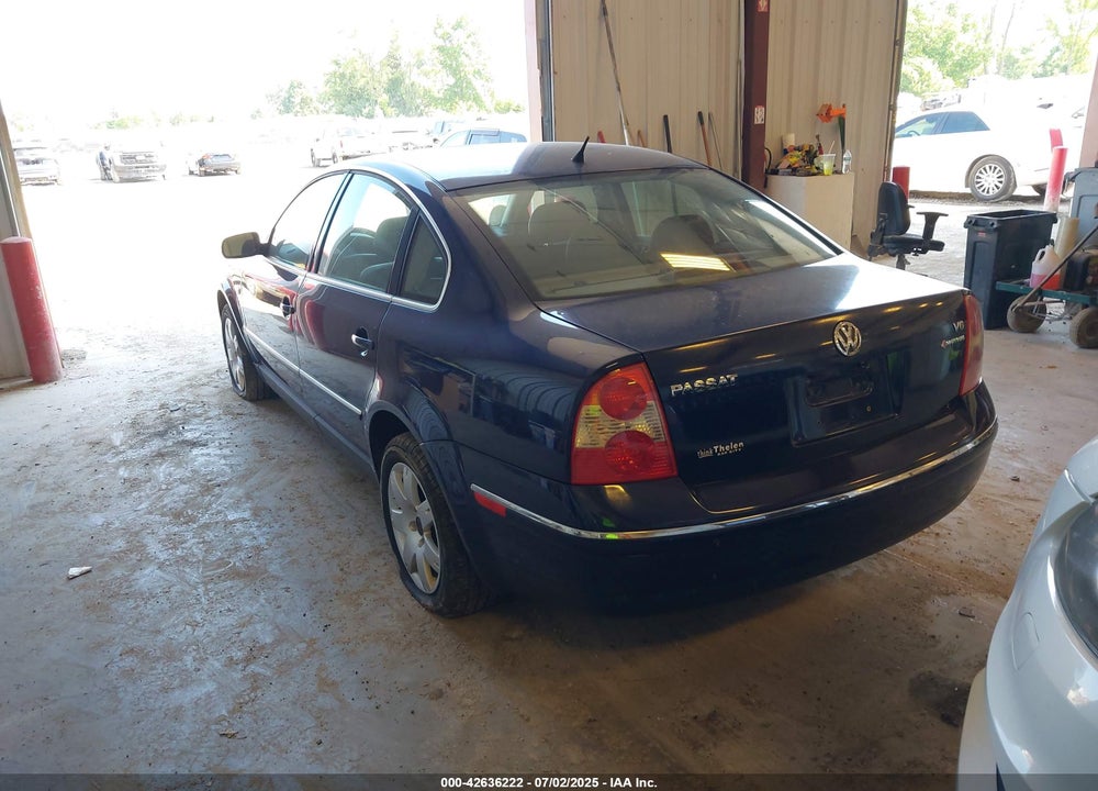 2003 VOLKSWAGEN PASSAT GLX VIN: WVWTH63B23P104619