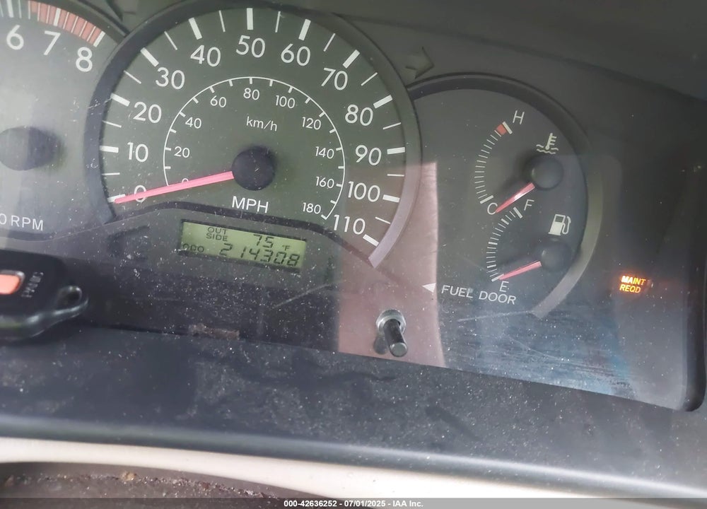 2005 TOYOTA COROLLA CE VIN: 2T1BR32E85C332371