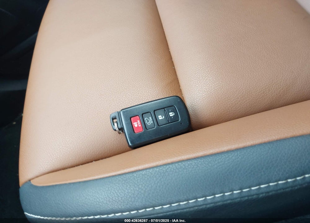 2018 TOYOTA RAV4 HYBRID VIN: JTMDJREV5JD178830