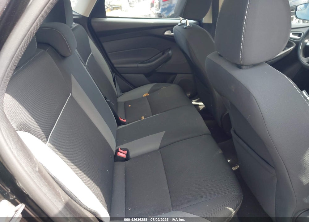 2014 FORD FOCUS VIN: 1FADP3K21EL457439