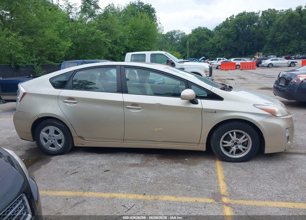 2011 TOYOTA PRIUS TWO VIN: JTDKN3DUXB0270753