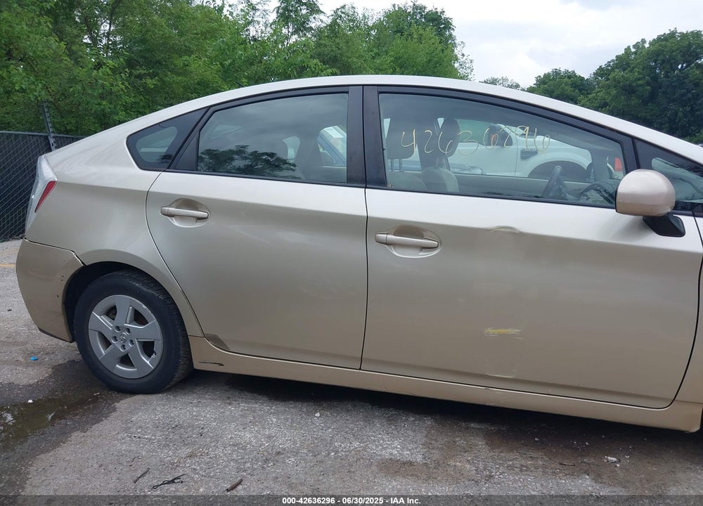 2011 TOYOTA PRIUS TWO VIN: JTDKN3DUXB0270753