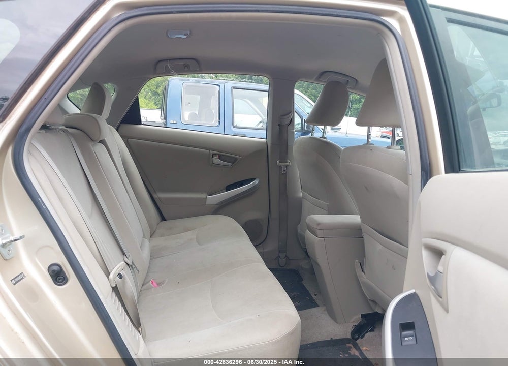 2011 TOYOTA PRIUS TWO VIN: JTDKN3DUXB0270753