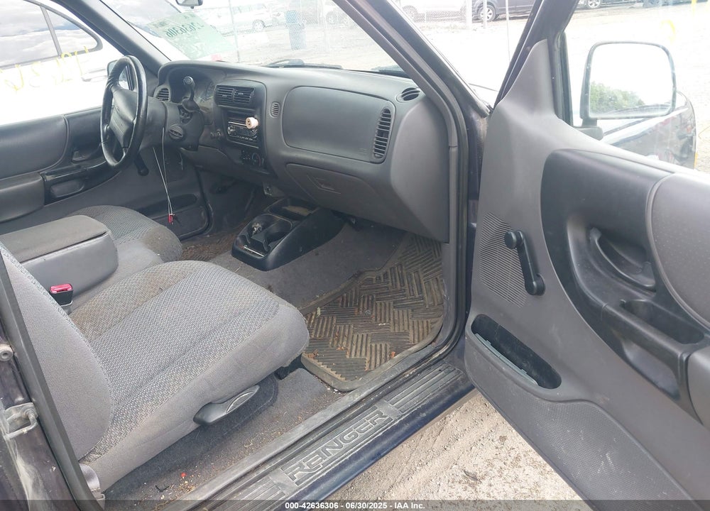 1999 FORD RANGER XL/XLT VIN: 1FTYR14VXXTA38493