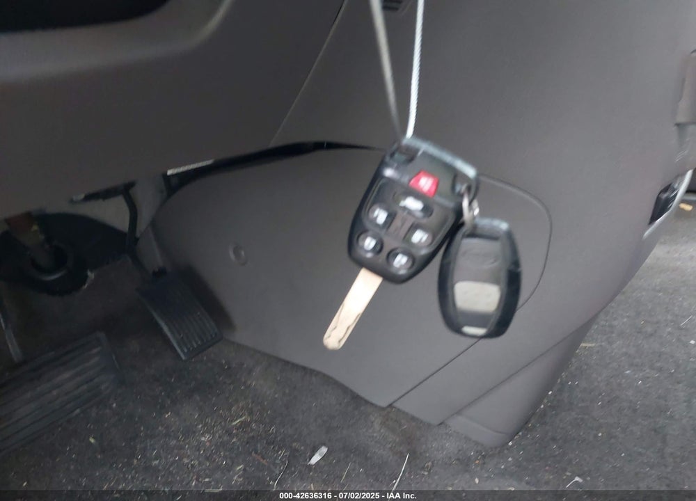 2013 HONDA ODYSSEY EX-L VIN: 5FNRL5H60DB066642