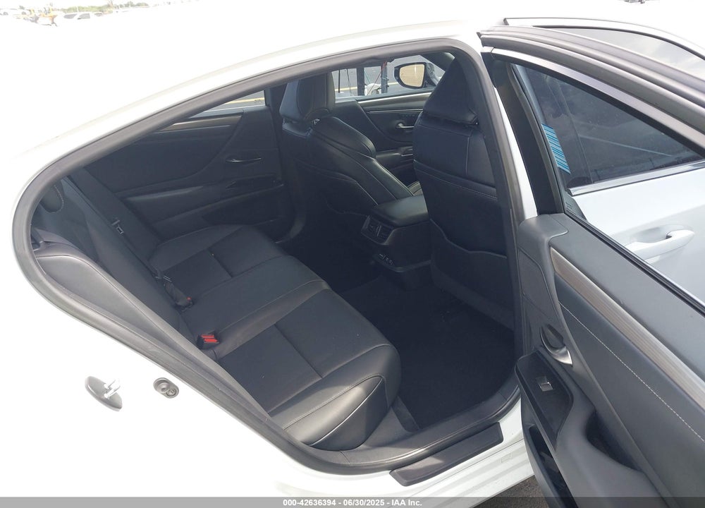 2021 LEXUS ES350 VIN: 58AGZ1B19MU090350
