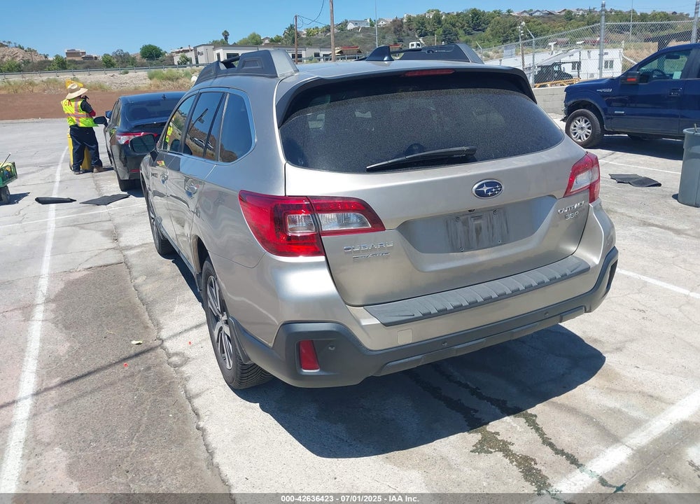 2018 SUBARU OUTBACK 3.6R LIMITED VIN: 4S4BSENC9J3389333