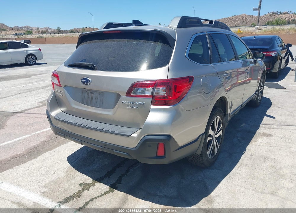 2018 SUBARU OUTBACK 3.6R LIMITED VIN: 4S4BSENC9J3389333