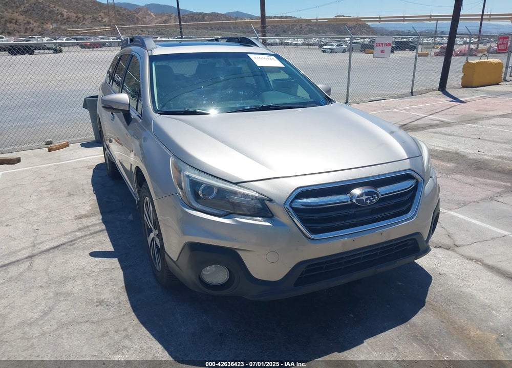 2018 SUBARU OUTBACK 3.6R LIMITED VIN: 4S4BSENC9J3389333