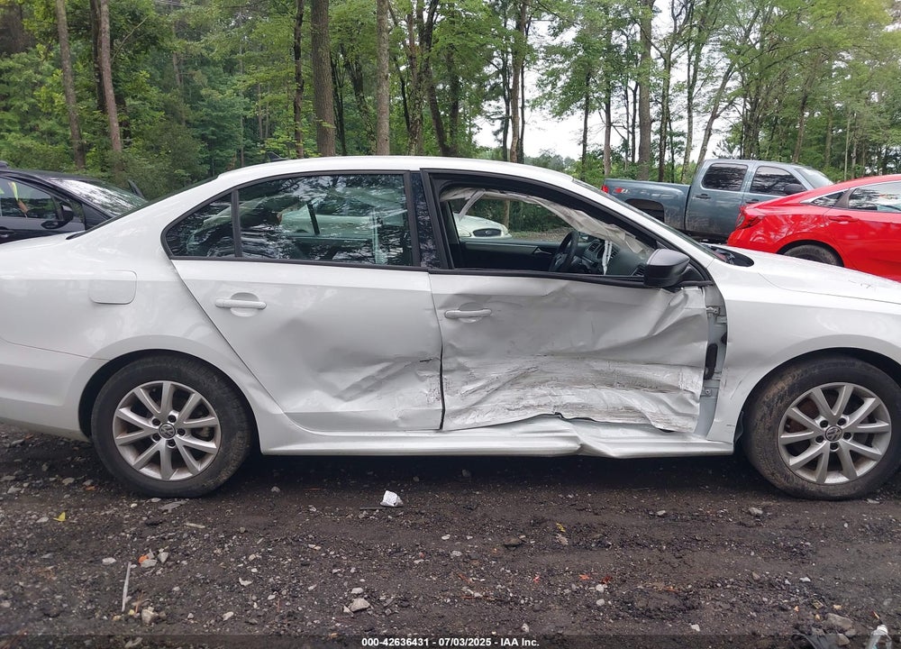 2015 VOLKSWAGEN JETTA VIN: 3VWD17AJ7FM292814