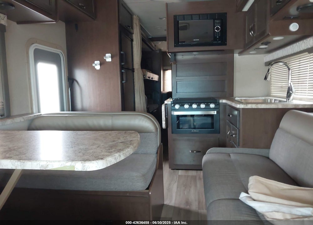 2019 FORD E-450 CUTAWAY VIN: 1FDXE4FS7KDC28911