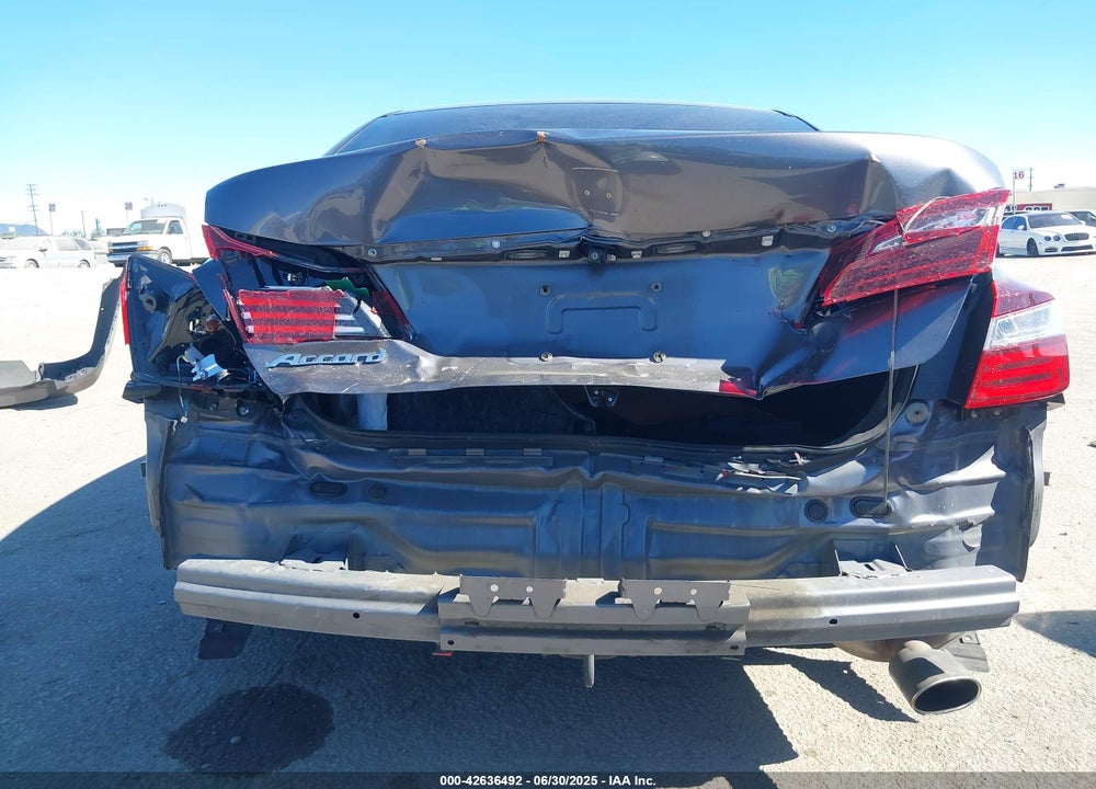 2017 HONDA ACCORD VIN: 1HGCR2F34HA087733