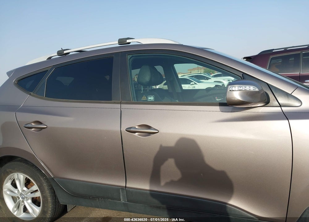 2012 HYUNDAI TUCSON VIN: KM8JU3AC4CU416449