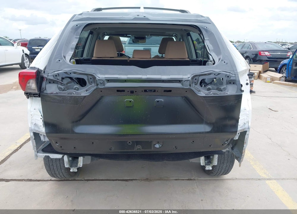 2023 TOYOTA RAV4 XLE VIN: 2T3W1RFV0PW240136
