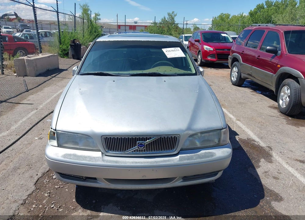 2000 VOLVO V70 SE VIN: YV1LW61J8Y2647178