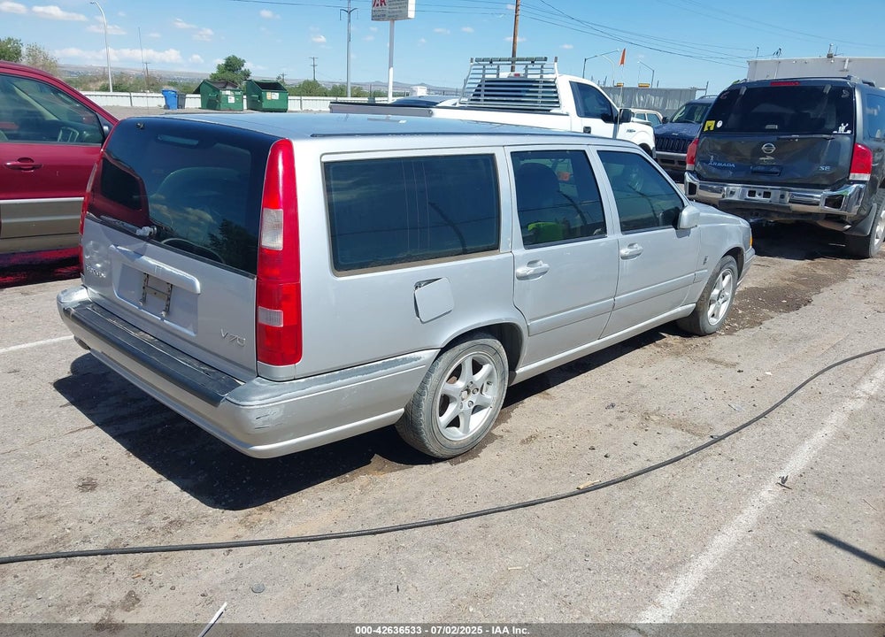 2000 VOLVO V70 SE VIN: YV1LW61J8Y2647178