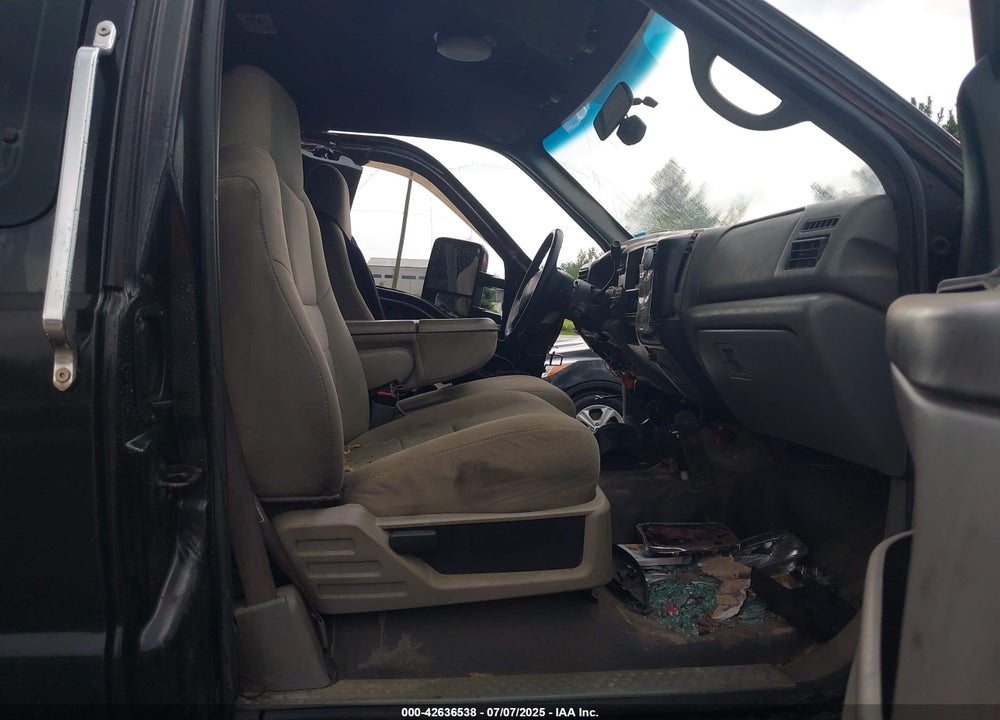 2007 FORD F-650 XL/XLT VIN: 3FRNX65F97V516458