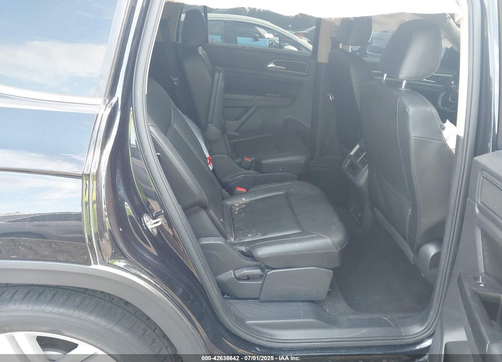 2019 VOLKSWAGEN ATLAS VIN: 1V2WR2CA3KC571367