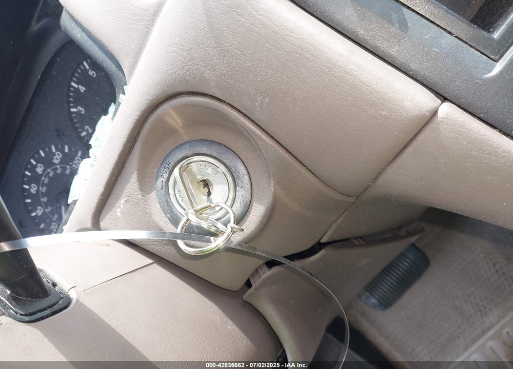 1999 TOYOTA CAMRY VIN: 4T1BG22K4XU612859