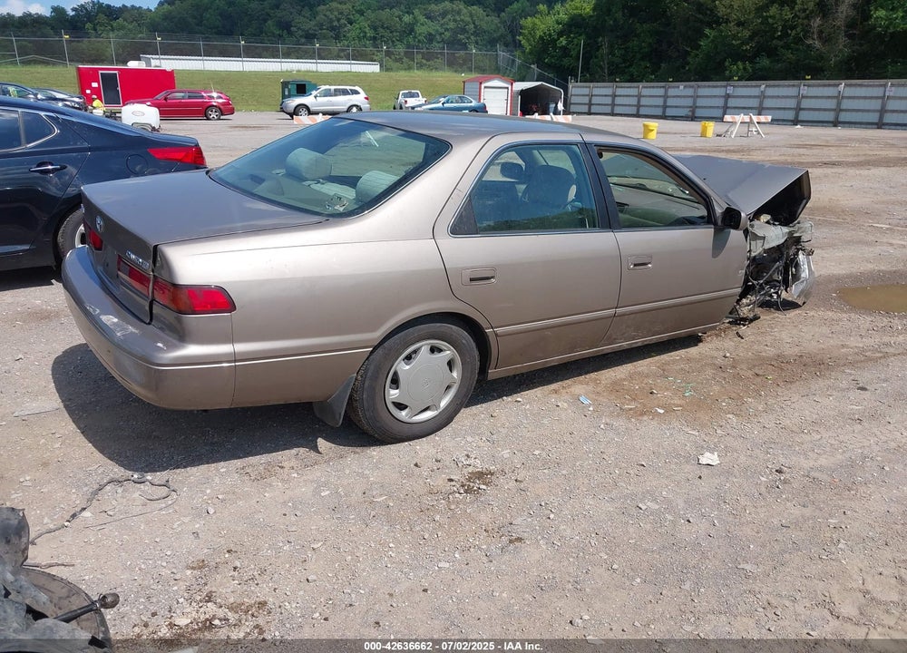 1999 TOYOTA CAMRY VIN: 4T1BG22K4XU612859