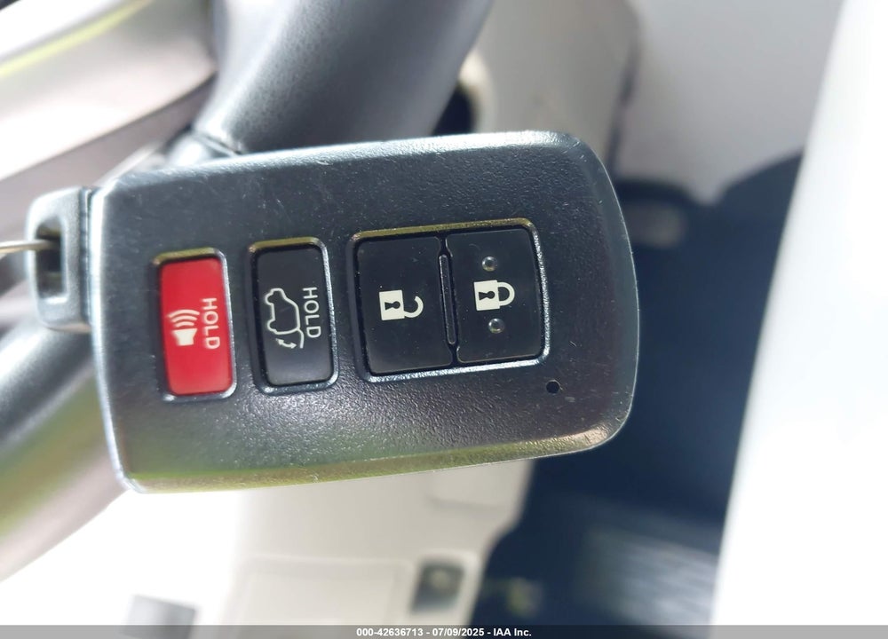 2019 TOYOTA HIGHLANDER VIN: 5TDJZRFH6KS614952