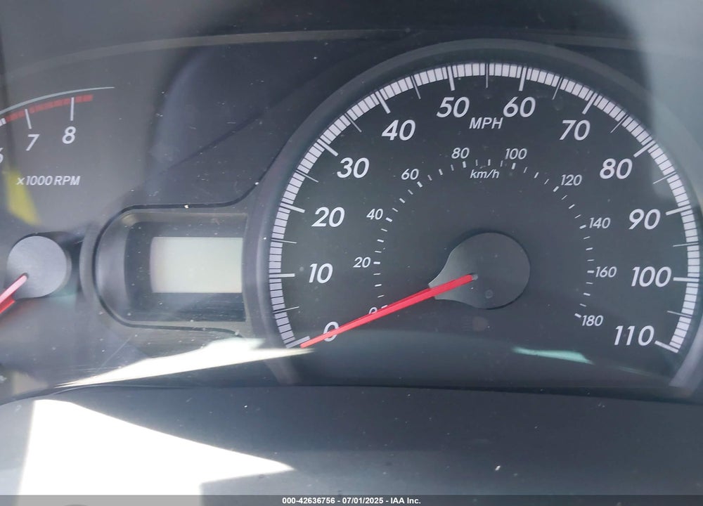 2011 TOYOTA SIENNA BASE V6 VIN: 5TDZK3DC0BS031952