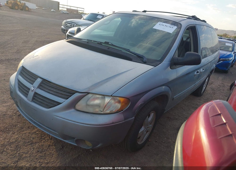 2005 DODGE GRAND CARAVAN SXT VIN: 2D4GP44L55R483006