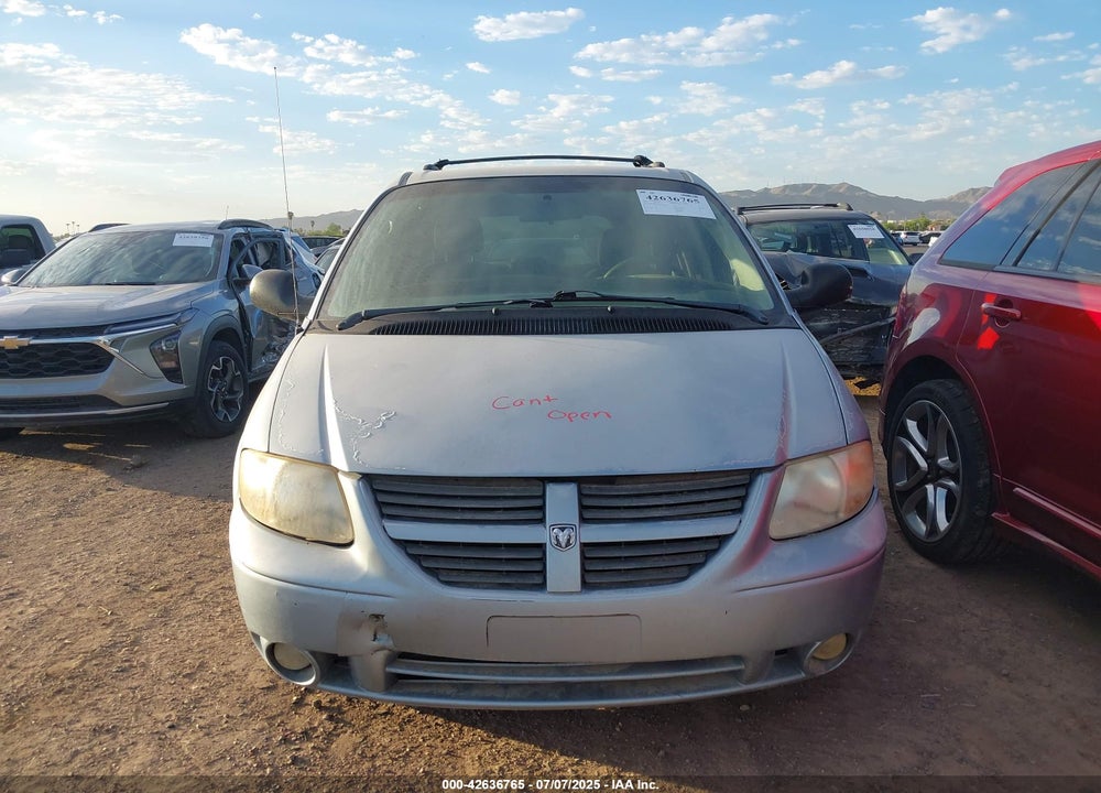 2005 DODGE GRAND CARAVAN SXT VIN: 2D4GP44L55R483006