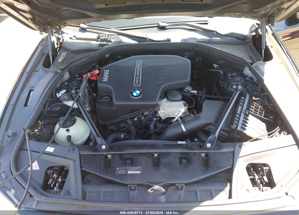 2013 BMW 5 SERIES VIN: WBAXG5C57DD233464