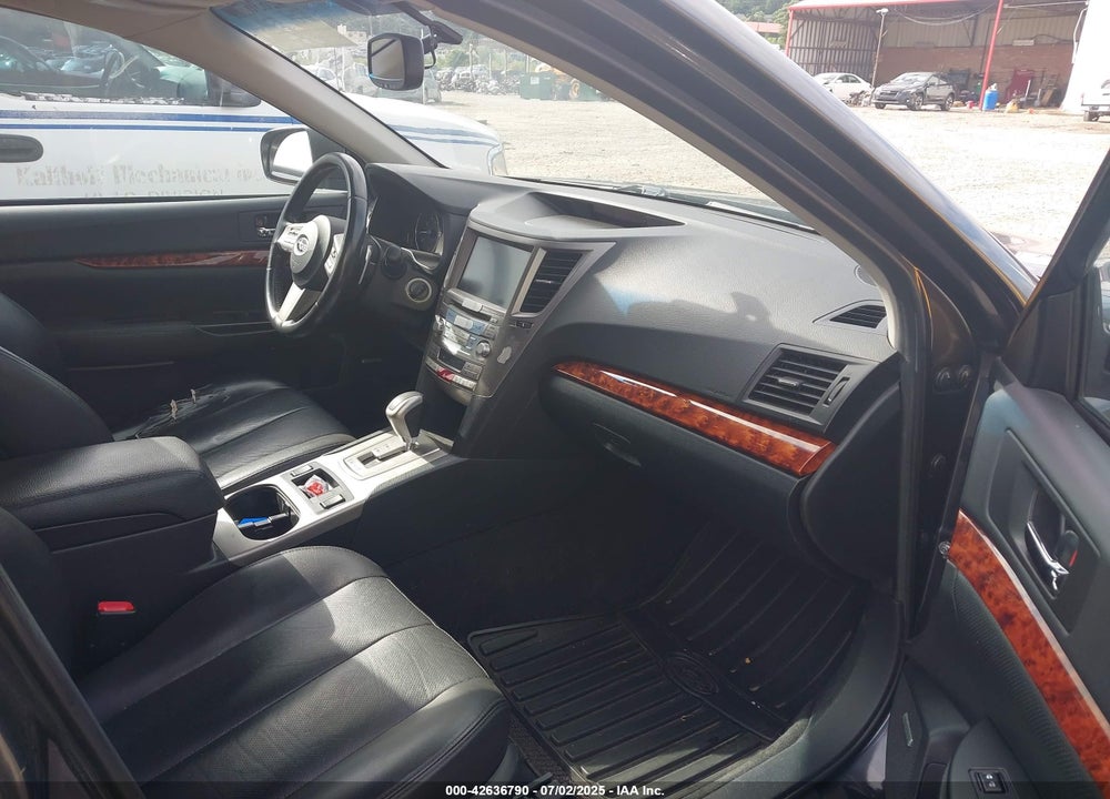 2011 SUBARU OUTBACK VIN: 4S4BRBLCXB3399500