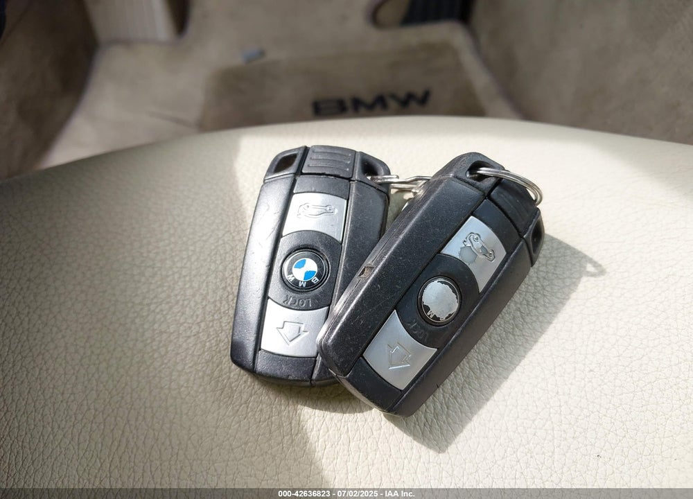 2007 BMW 3 SERIES VIN: WBAWL73527PX48880