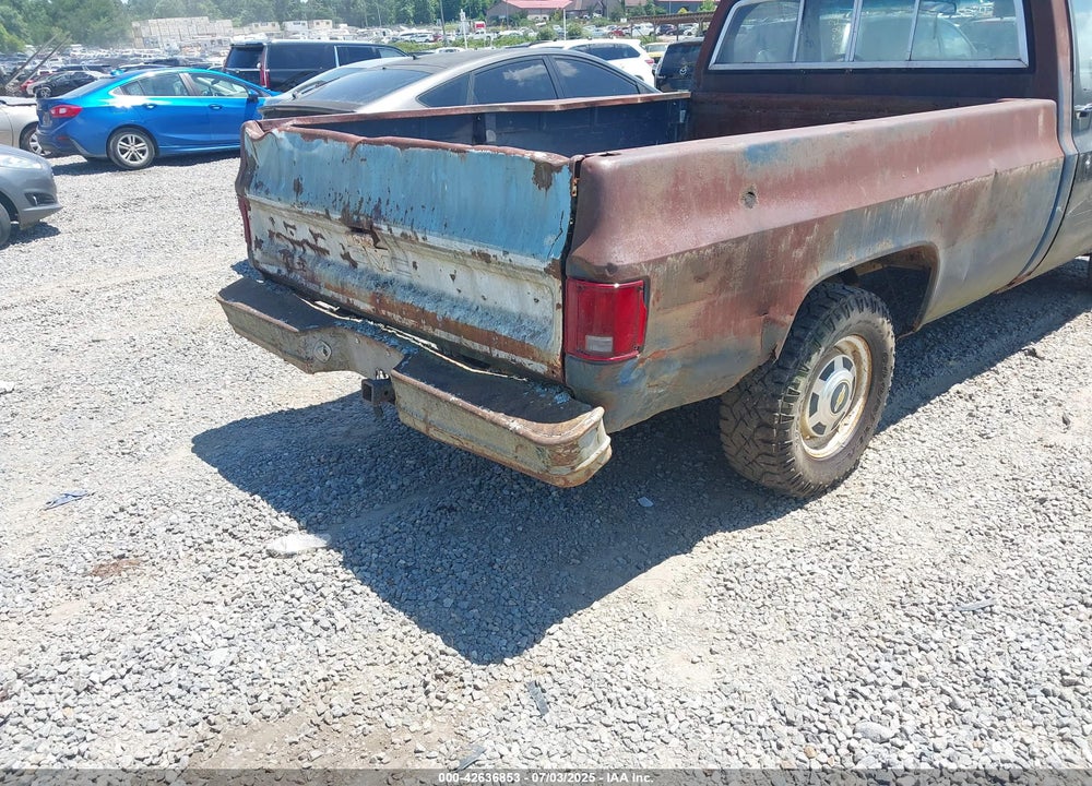 1982 CHEVROLET C20 VIN: 1GCGC24M6CJ114288