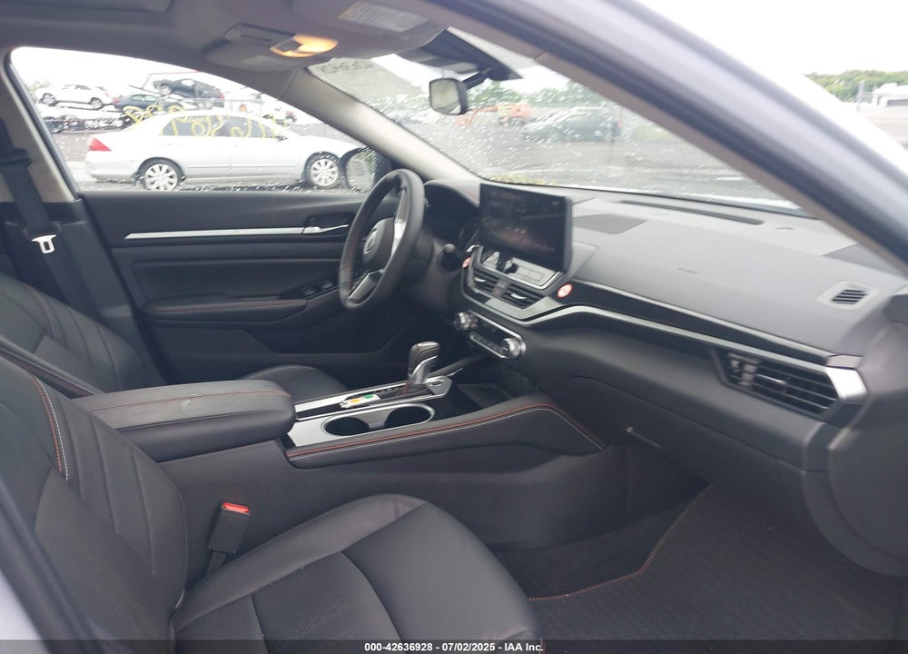 2025 NISSAN ALTIMA SR FWD VIN: 1N4BL4CV3SN357215