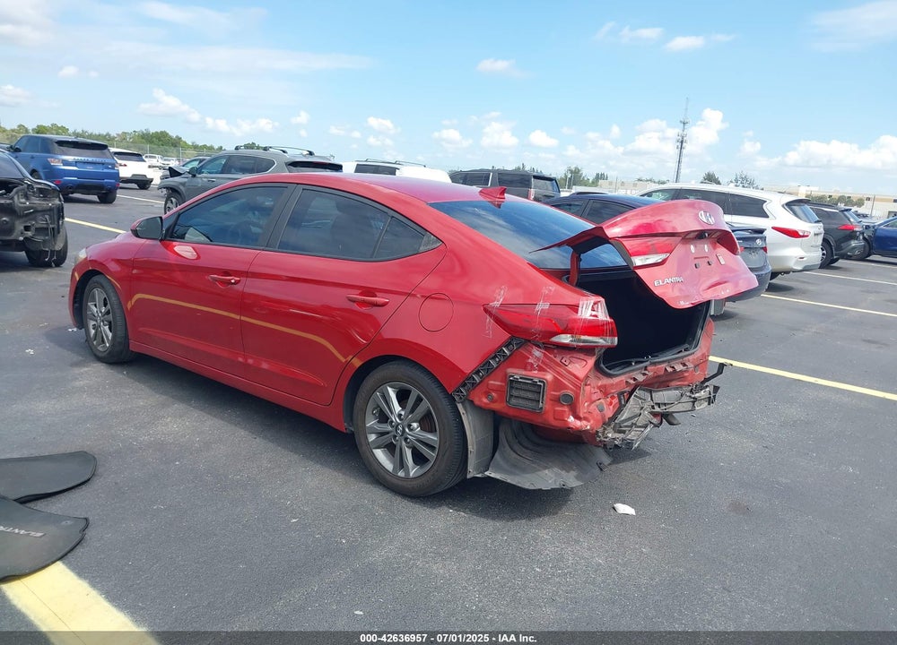 2017 HYUNDAI ELANTRA VIN: 5NPD84LF2HH054318