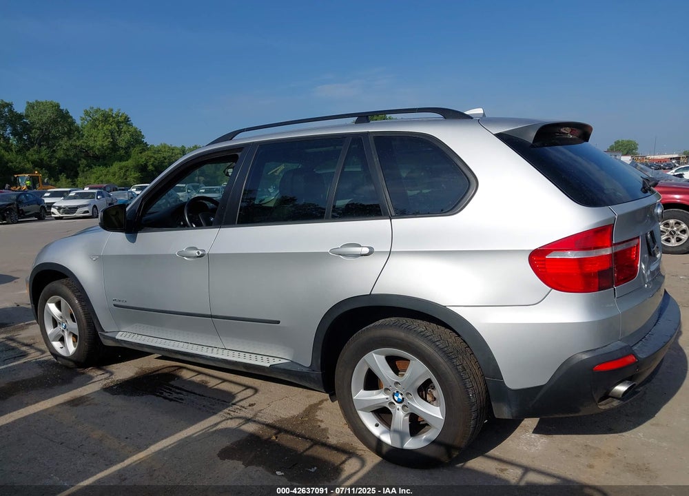 2009 BMW X5 VIN: 5UXFE43539L273356