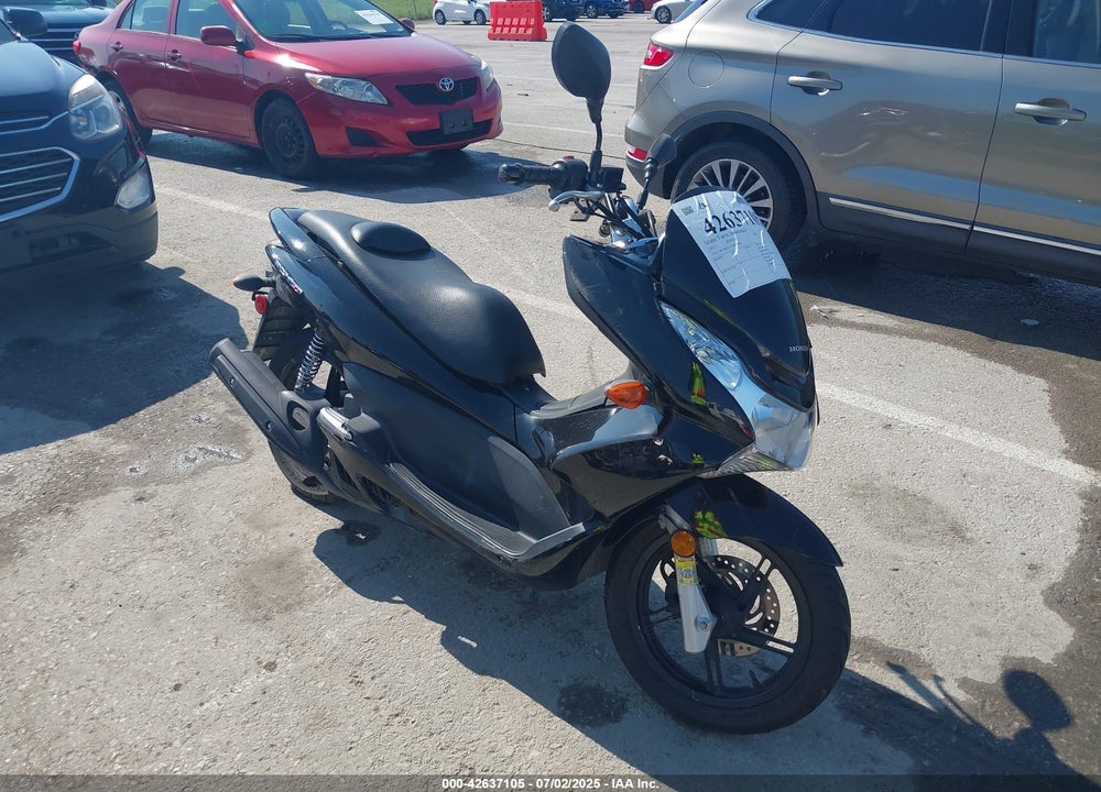 2013 HONDA PCX VIN: MLHKF1213D5006464