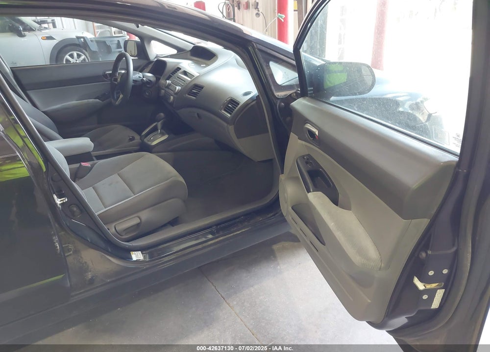 2009 HONDA CIVIC LX VIN: 19XFA16519E027003
